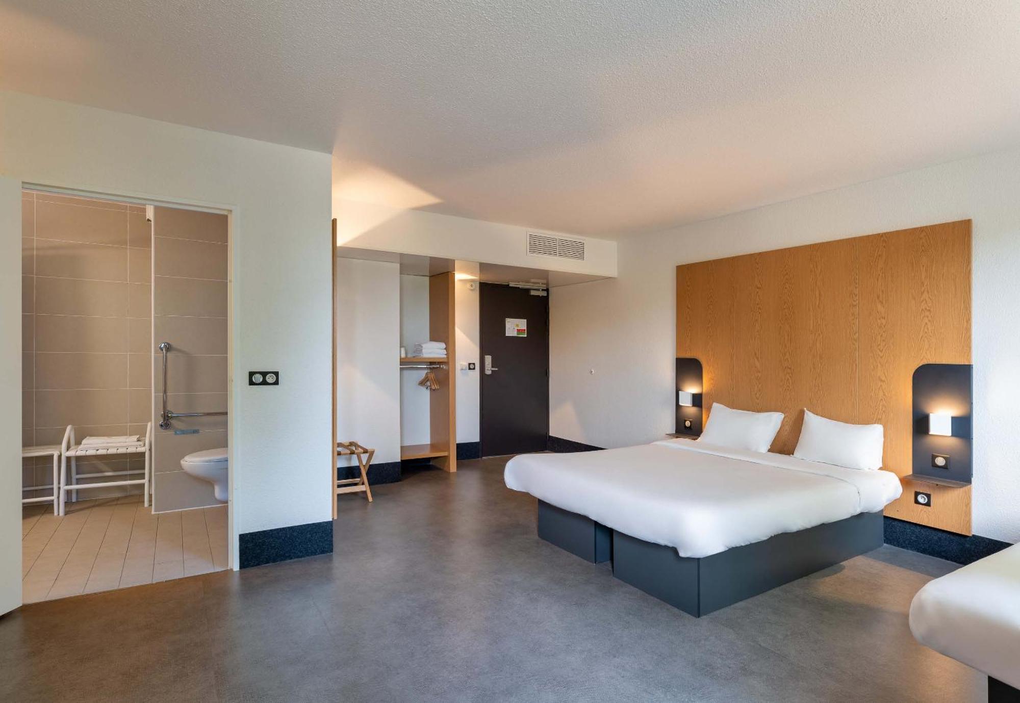 B&B Hotel Lyon Eurexpo Chassieu Eksteriør bilde