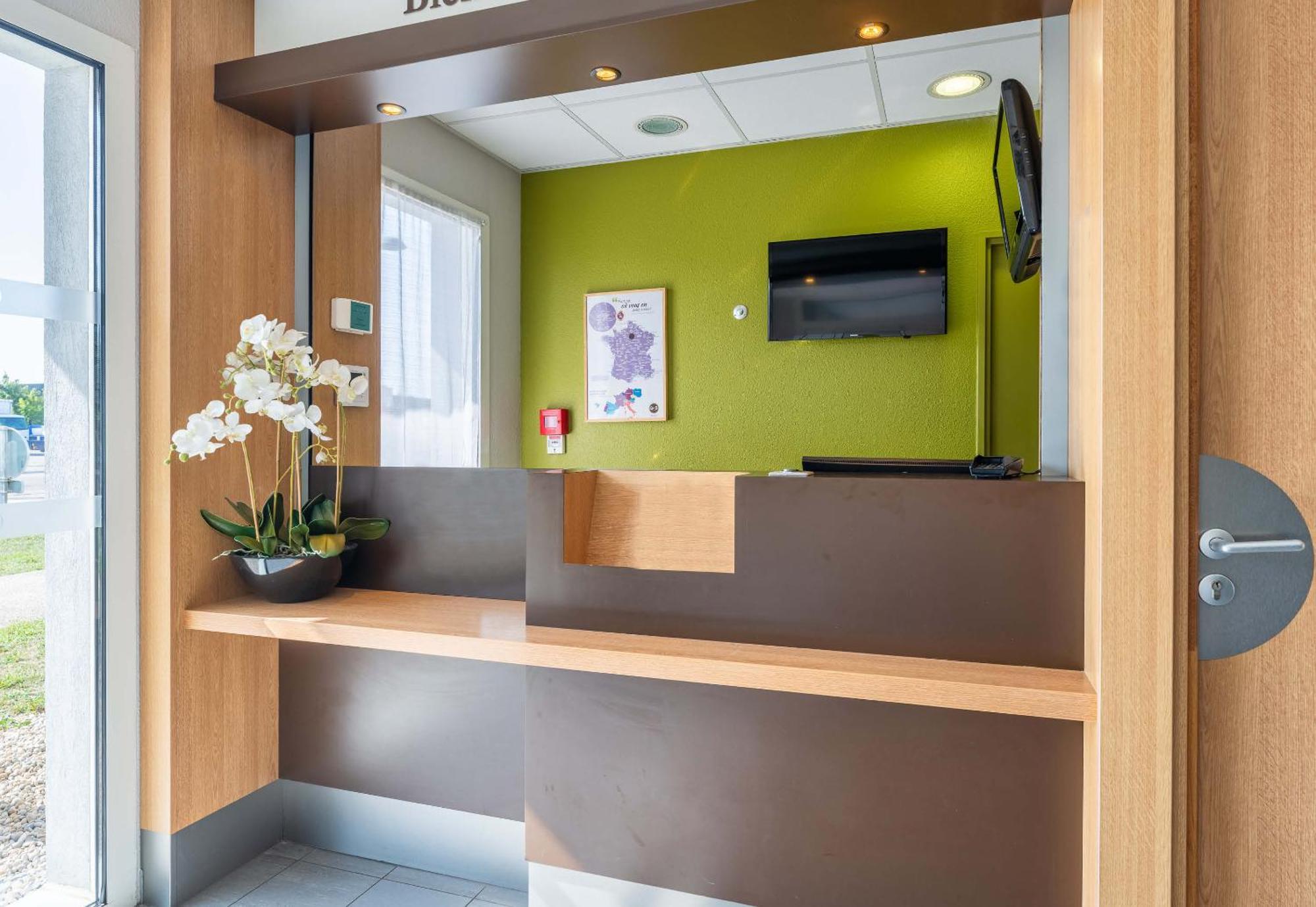 B&B Hotel Lyon Eurexpo Chassieu Eksteriør bilde