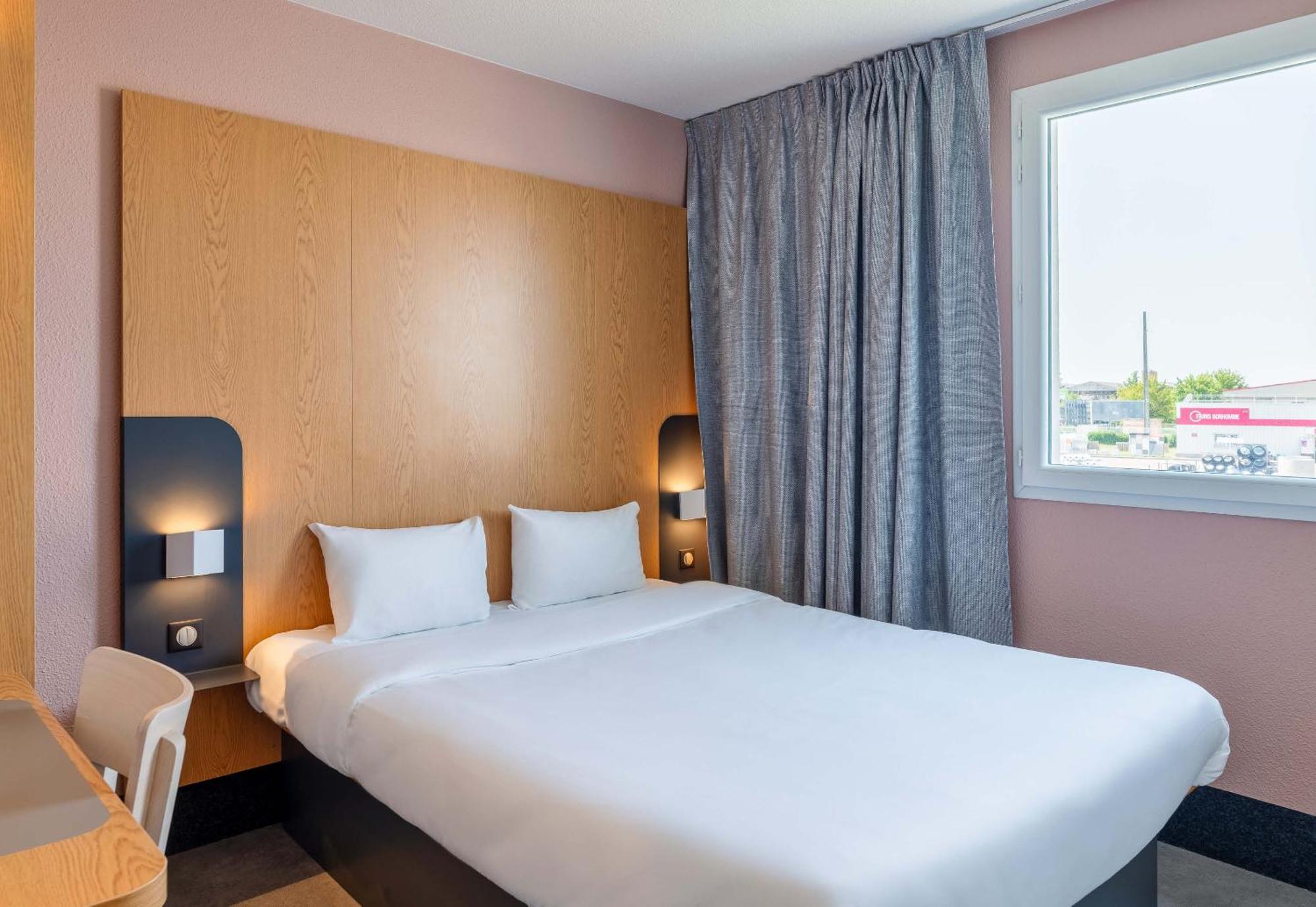 B&B Hotel Lyon Eurexpo Chassieu Eksteriør bilde
