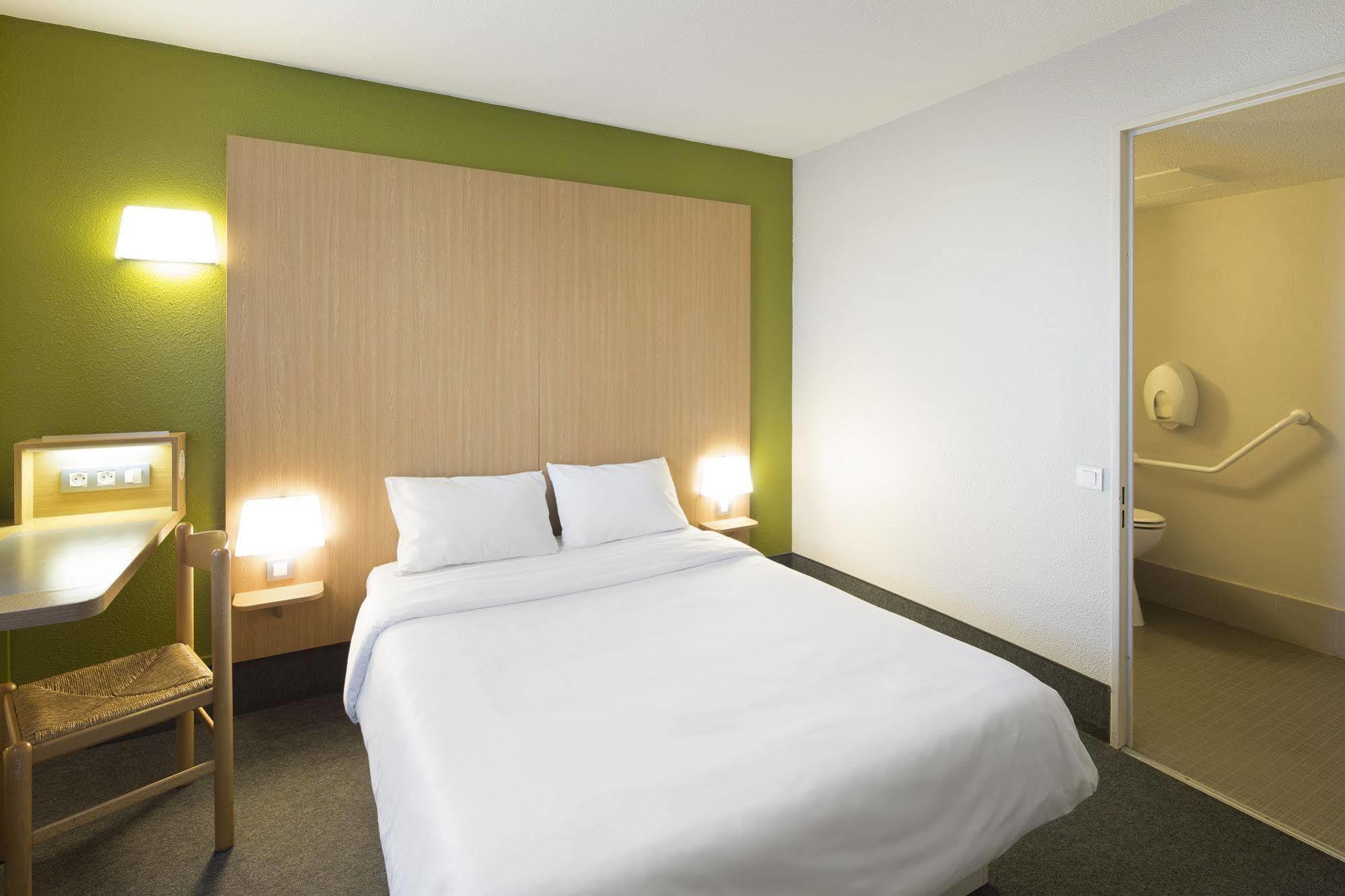 B&B Hotel Lyon Eurexpo Chassieu Eksteriør bilde