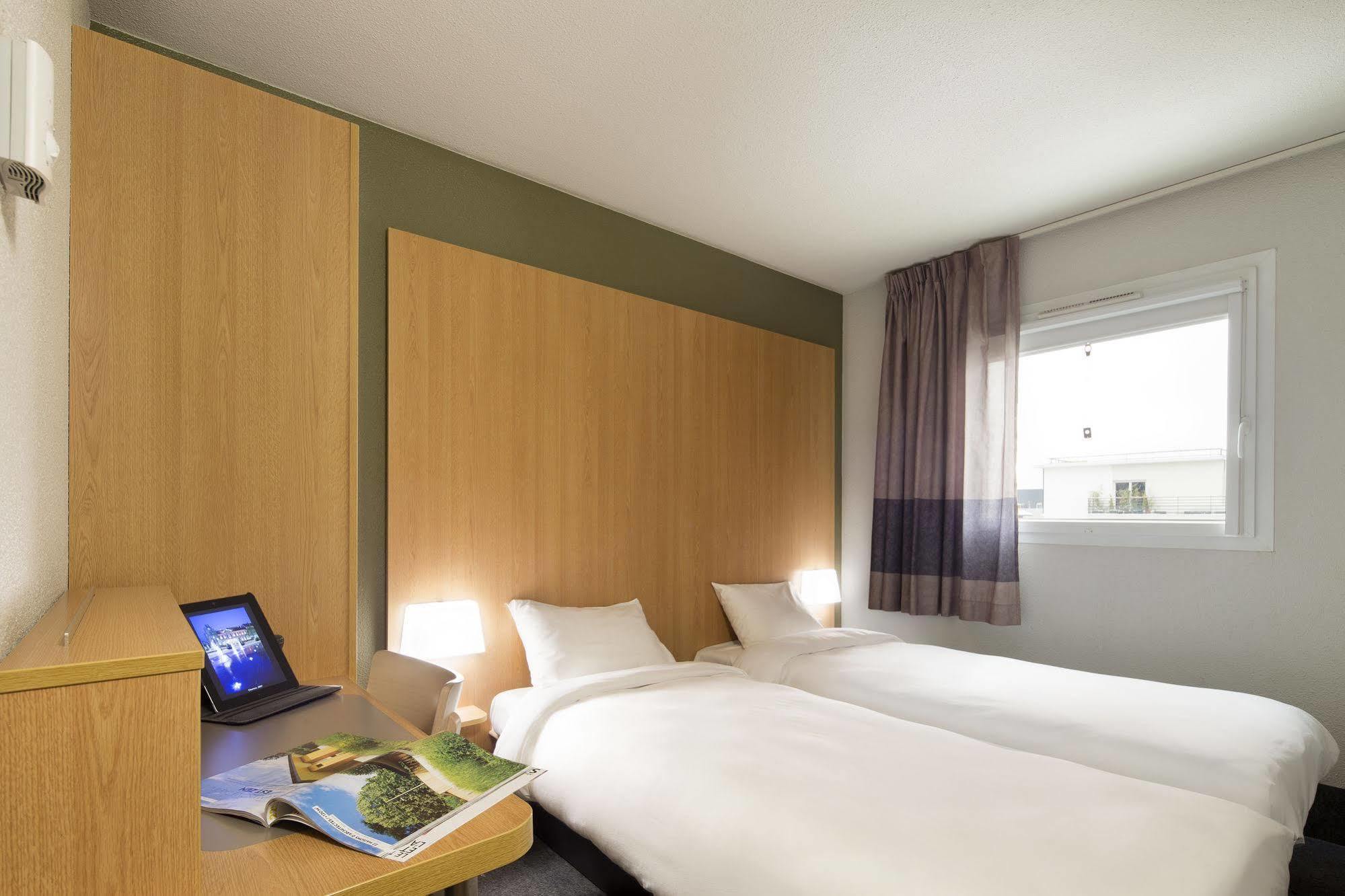 B&B Hotel Lyon Eurexpo Chassieu Eksteriør bilde